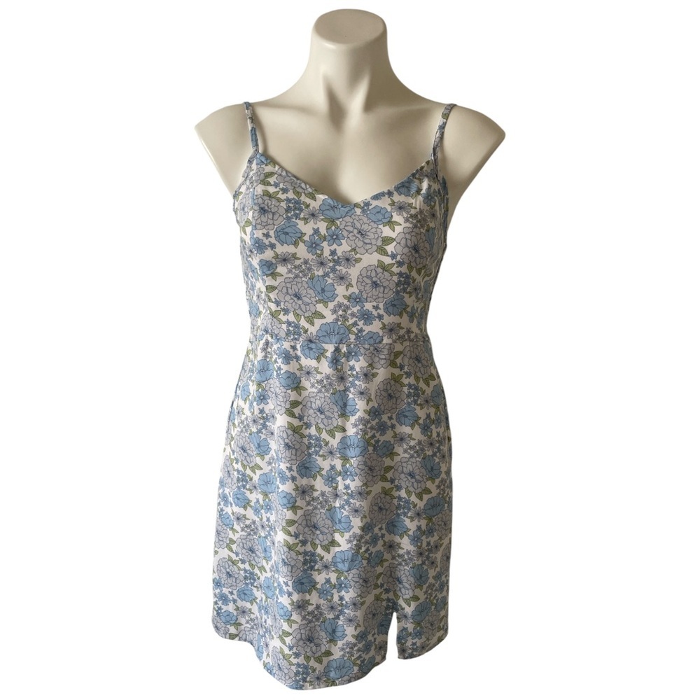 Hollister Floral Mini Dress Sleeveless White Blue Smocked Summer Med